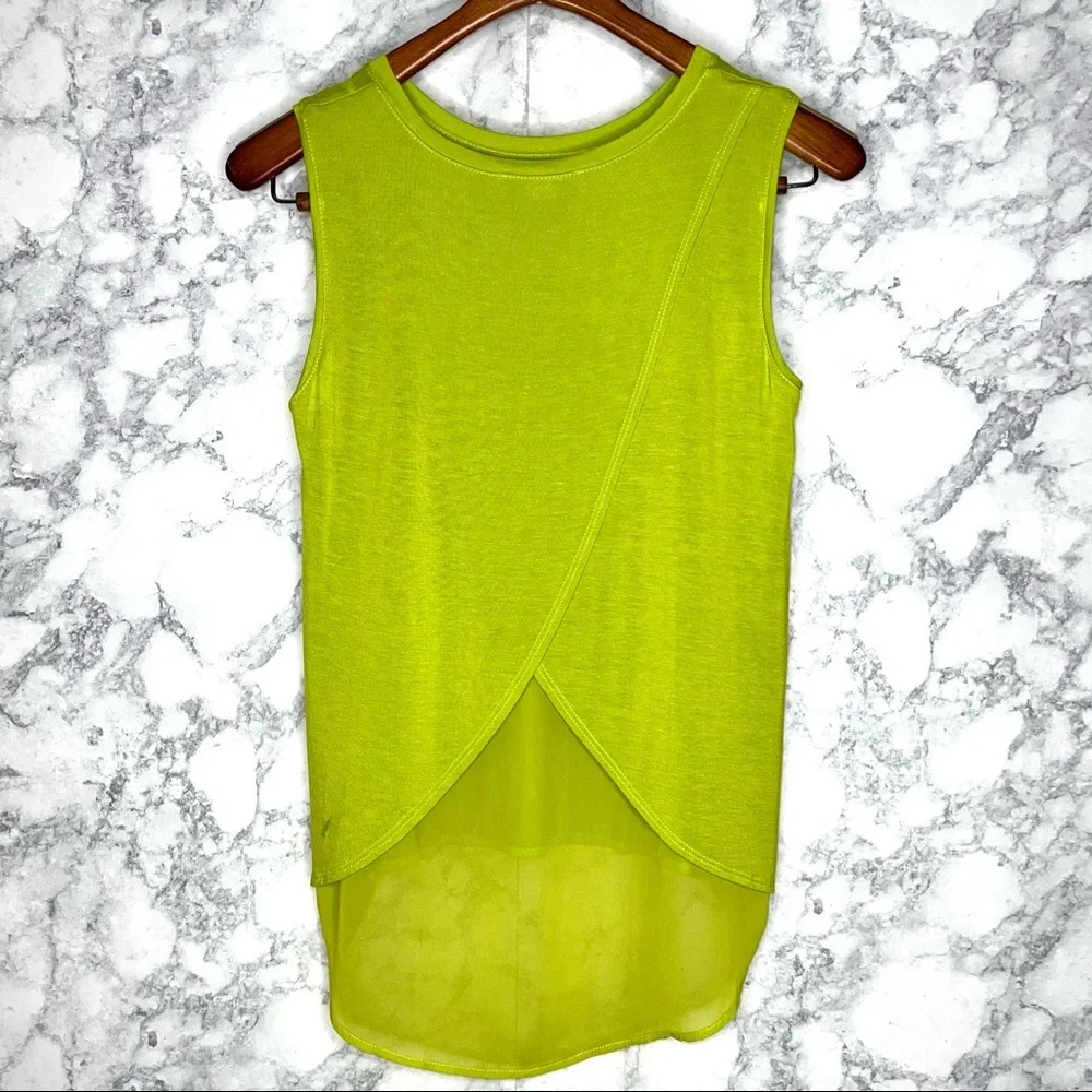 Kenneth Cole NY Neon Chartreuse Green Sleeveless High Low Y2K Top Women’s Small